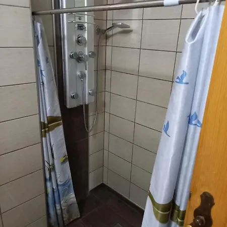 Drinski Biser Sa Bazenom