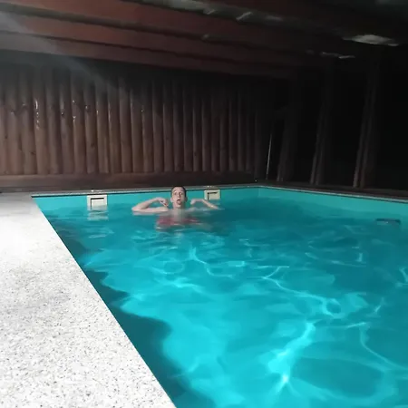 Drinski Biser Sa Bazenom