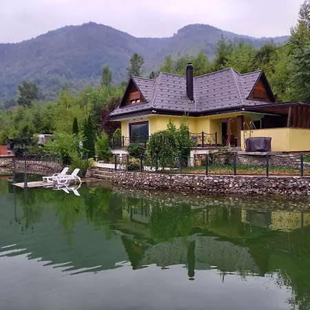 Drinski Biser Sa Bazenom * Višegrad